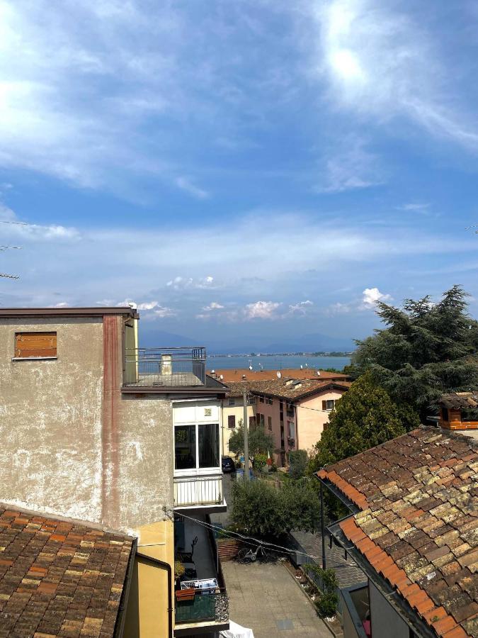 Ferienwohnung Antico Borgo Desenzano del Garda Exterior foto